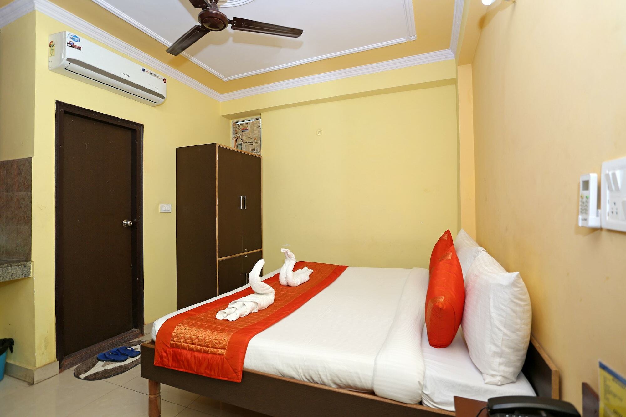 Hotel O Airport Plaza By Palace Nuova Delhi Esterno foto